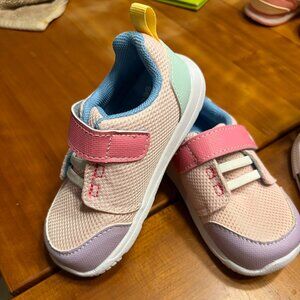 See Kai Run Basics - Size 7